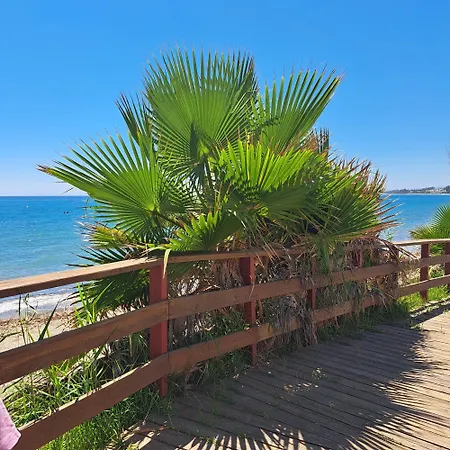 Hello Cosmo Apartman *