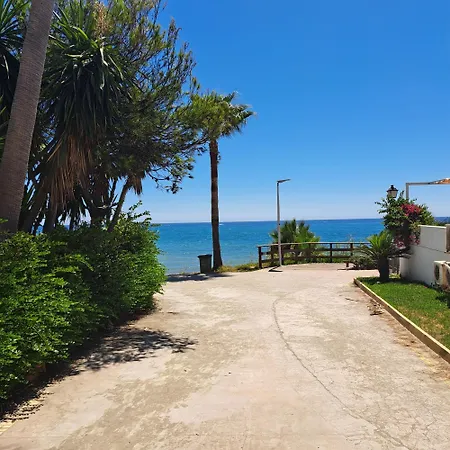 Hello Cosmo Apartament Estepona